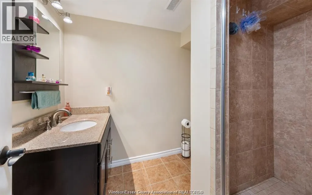 1624 KAMLOOPS