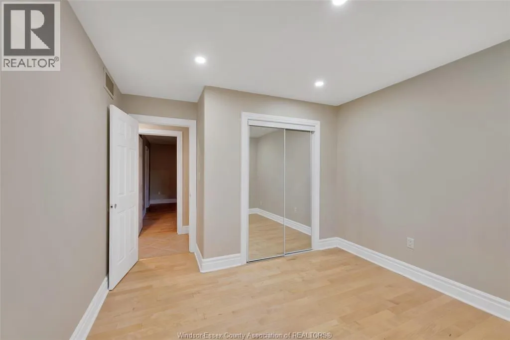 190 DIANE CRESCENT Unit# LOWER