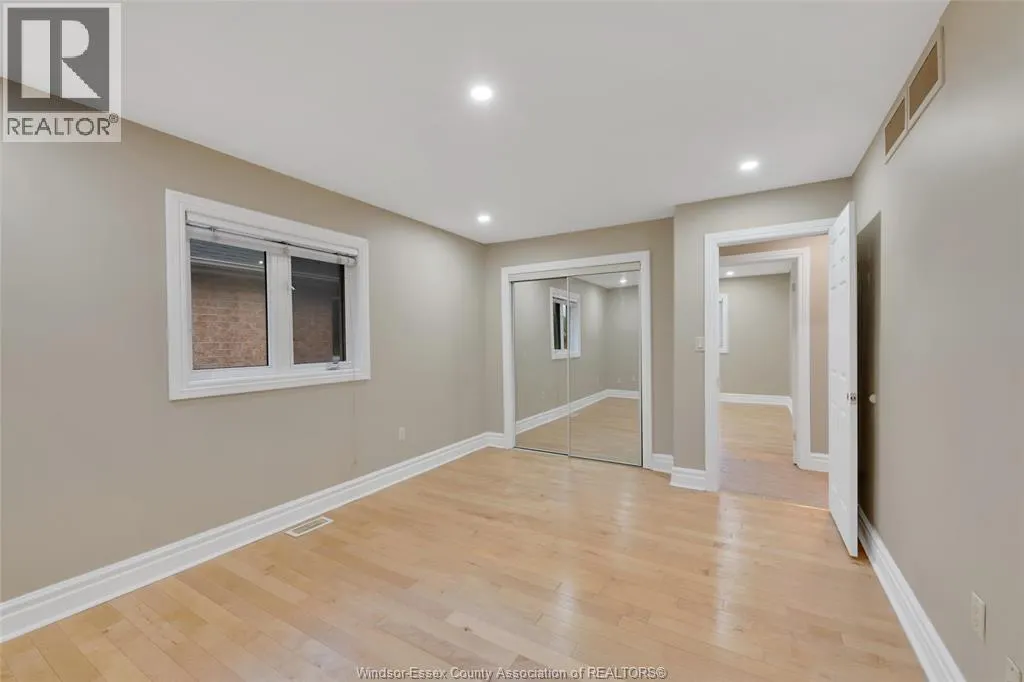 190 DIANE CRESCENT Unit# UPPER