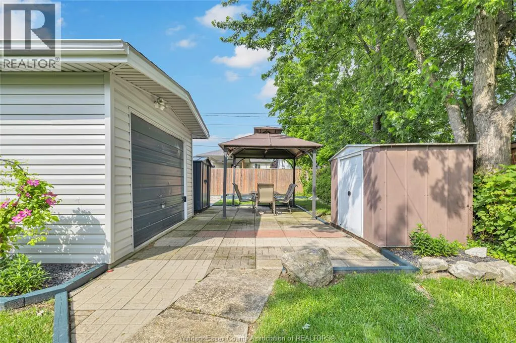 1517 BERNARD ROAD