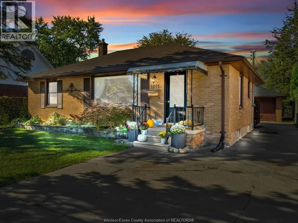 1011 ISABELLE PLACE