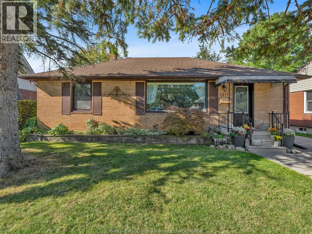 1011 ISABELLE PLACE