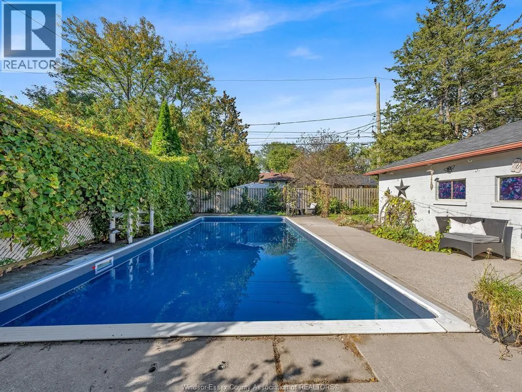1011 ISABELLE PLACE