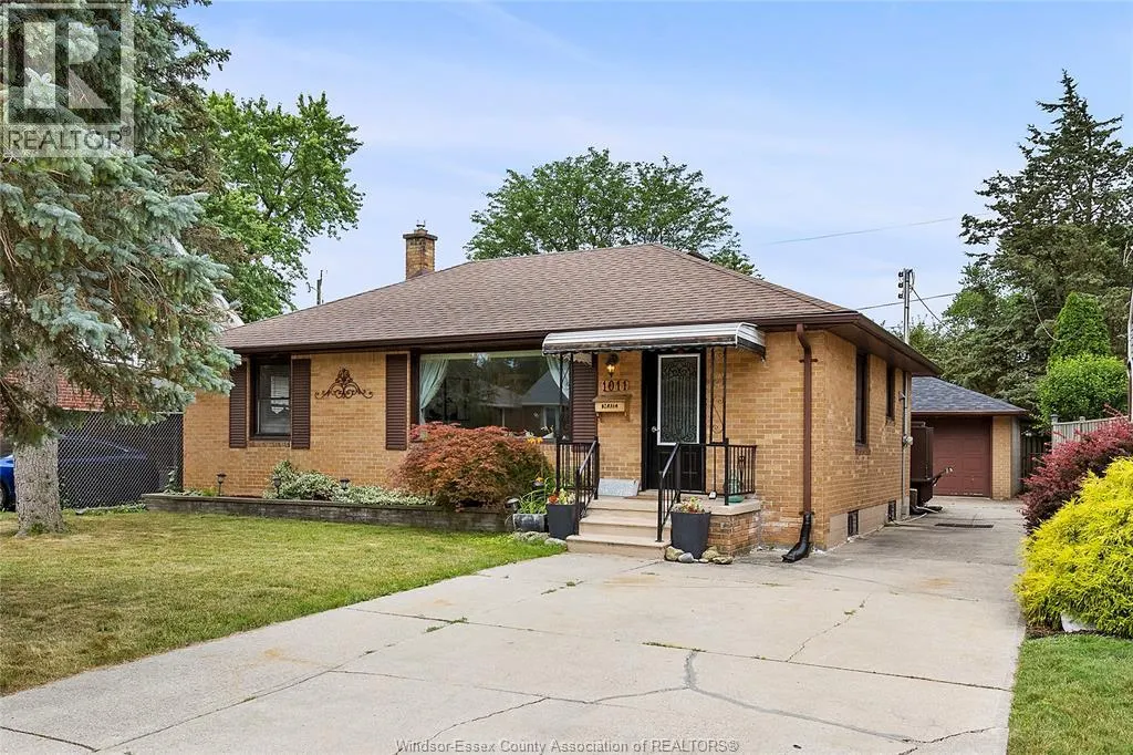 1011 ISABELLE PLACE