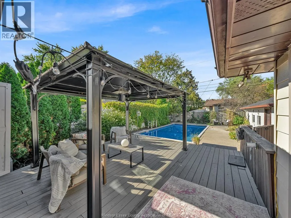 1011 ISABELLE PLACE