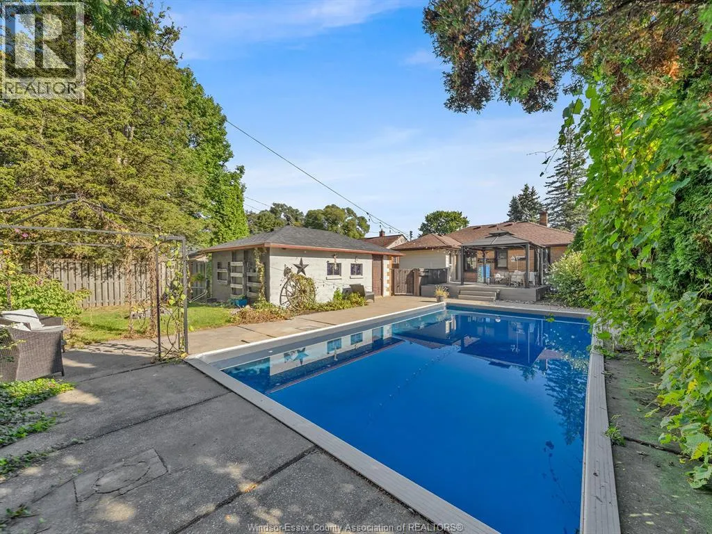 1011 ISABELLE PLACE