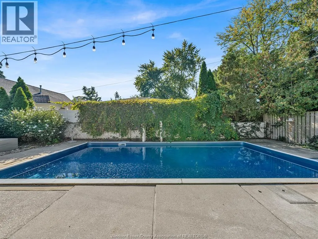 1011 ISABELLE PLACE