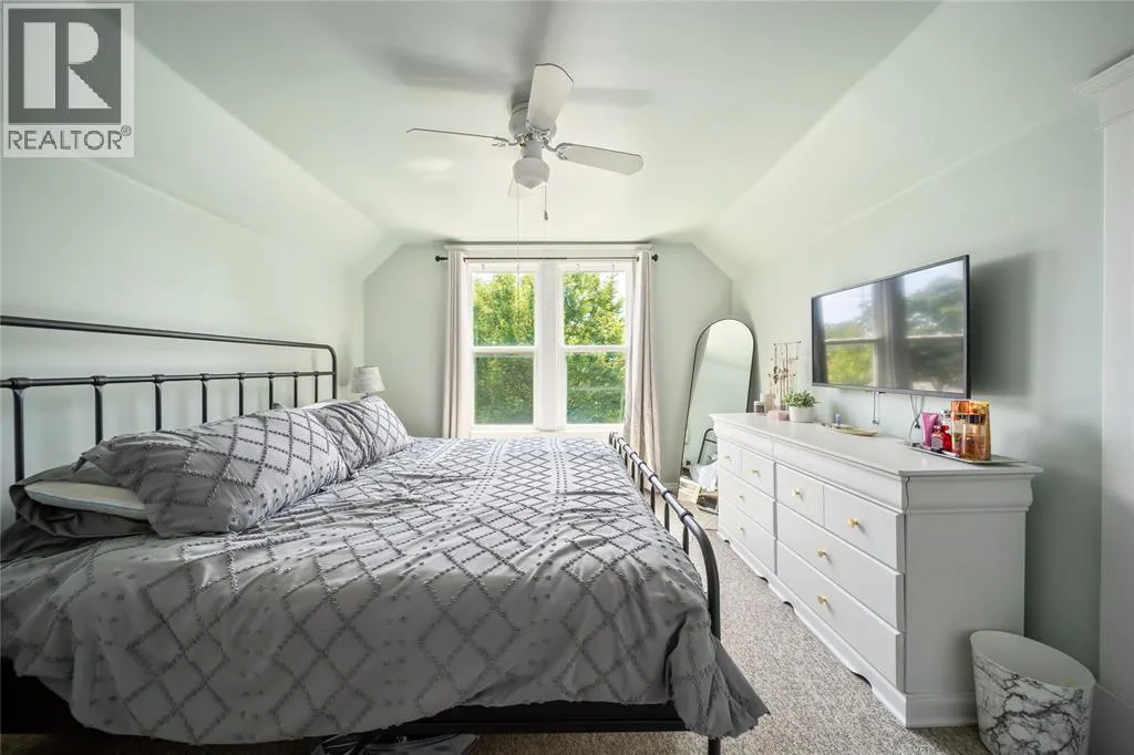 224 CONFEDERATION STREET