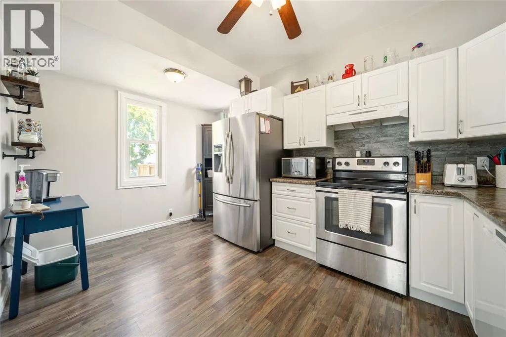 224 CONFEDERATION STREET