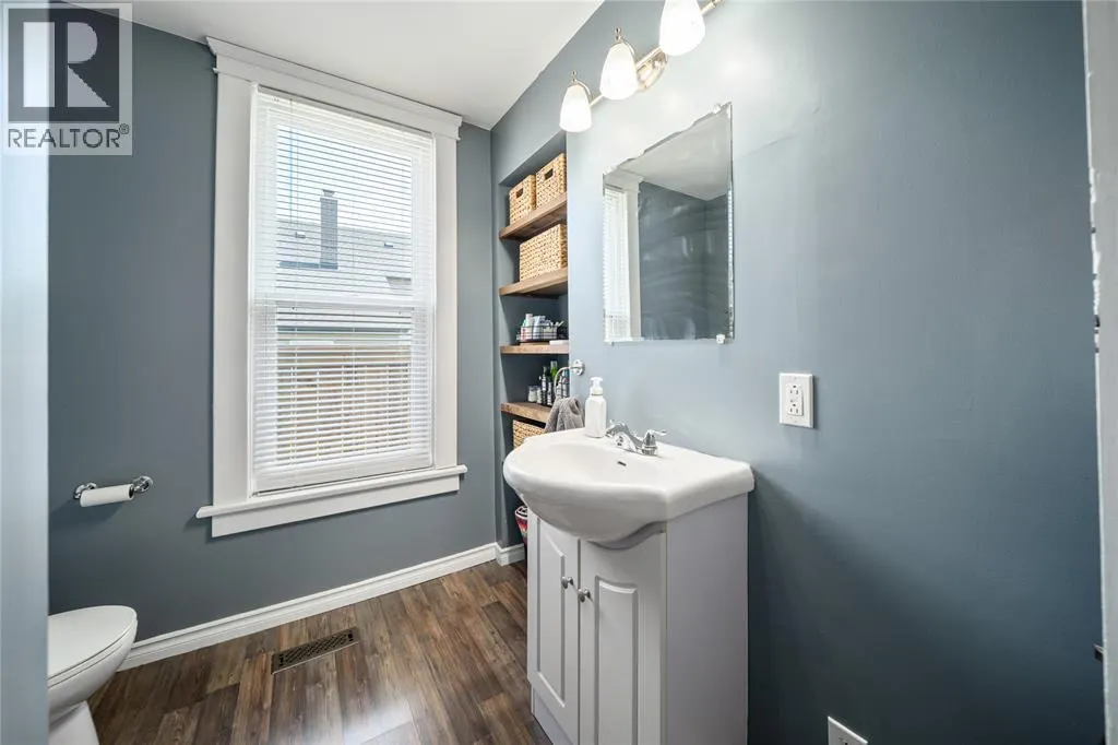 224 CONFEDERATION STREET