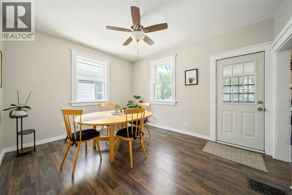 224 CONFEDERATION STREET