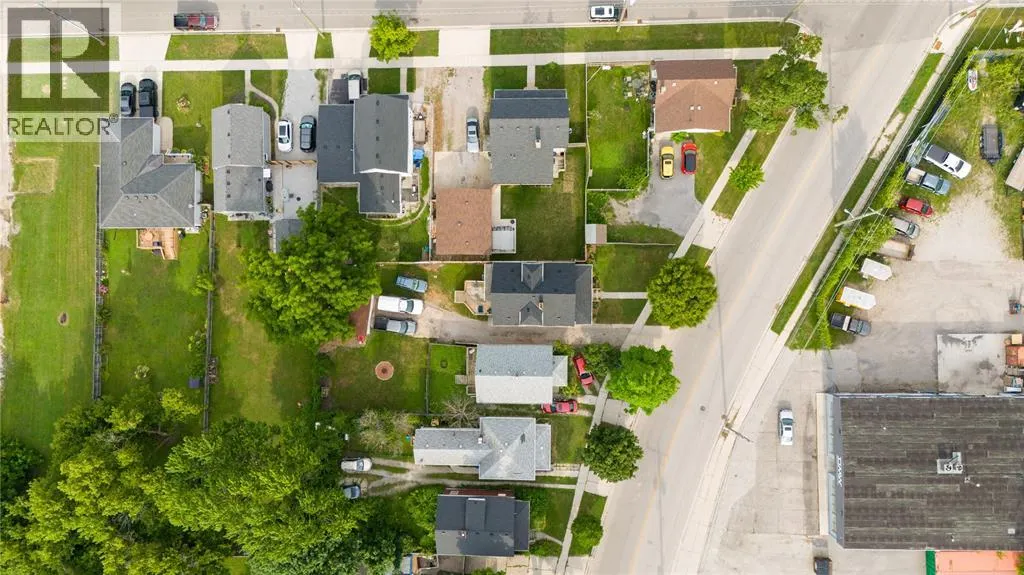 224 CONFEDERATION STREET