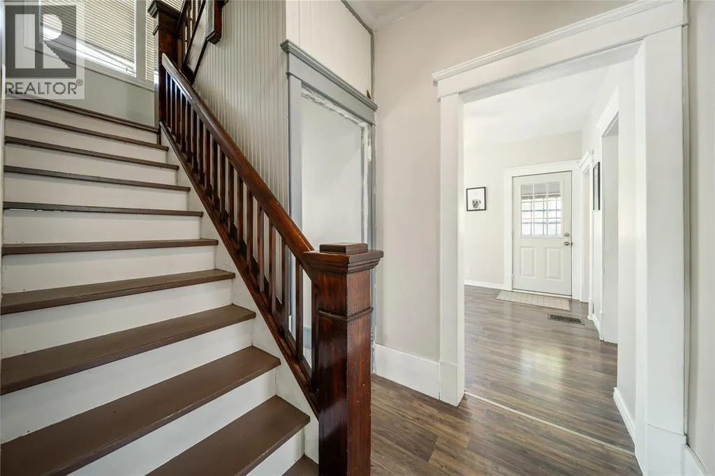 224 CONFEDERATION STREET