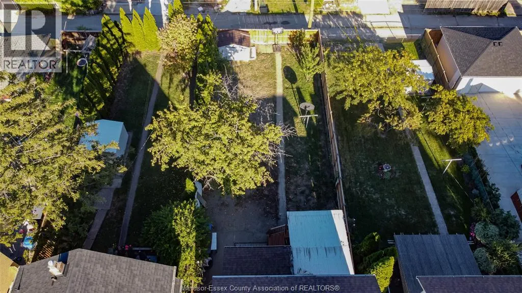 1158 PARENT AVENUE
