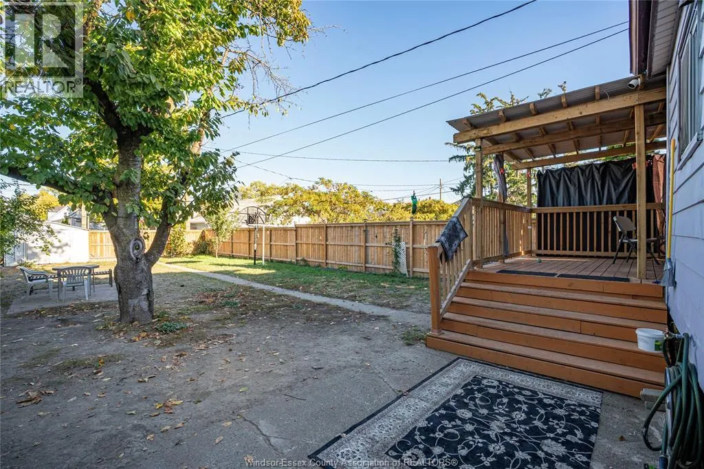 1158 PARENT AVENUE