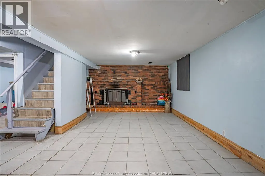 1158 PARENT AVENUE