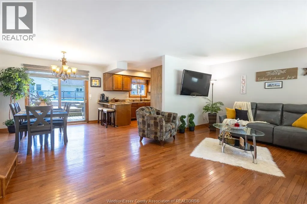 353 Cousineau ROAD