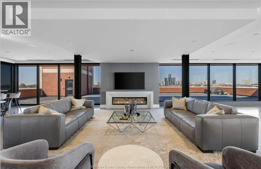325 DEVONSHIRE Unit# 320