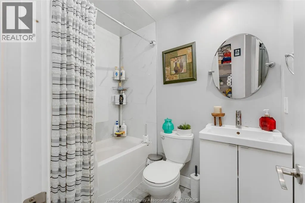 9978 FOREST GLADE COURT Unit# 5