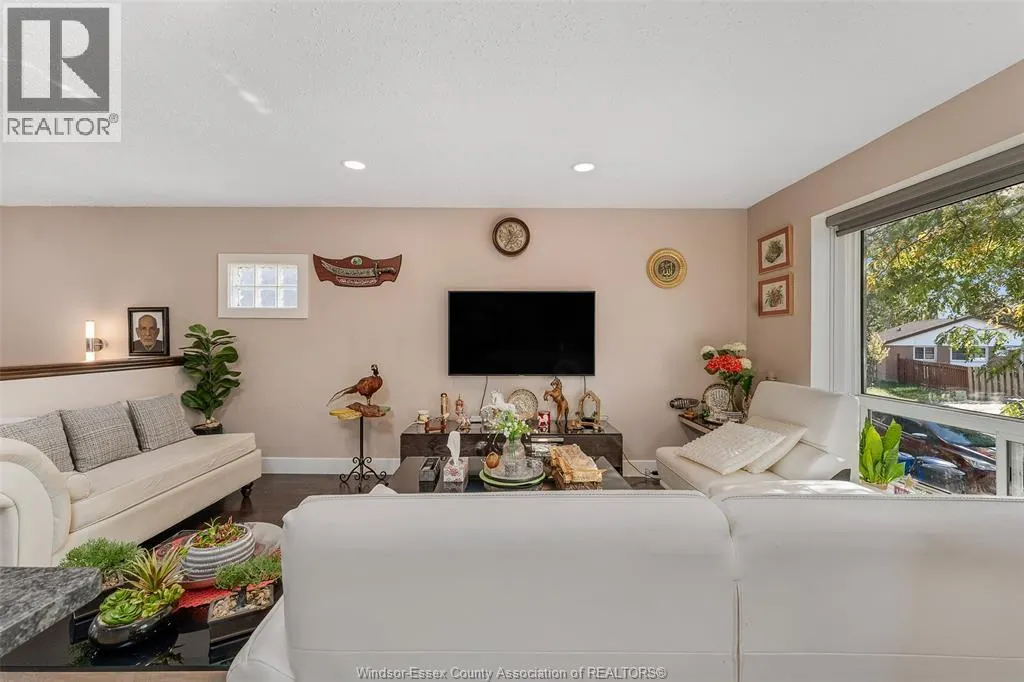 9978 FOREST GLADE COURT Unit# 5