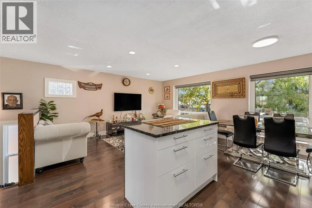 9978 FOREST GLADE COURT Unit# 5
