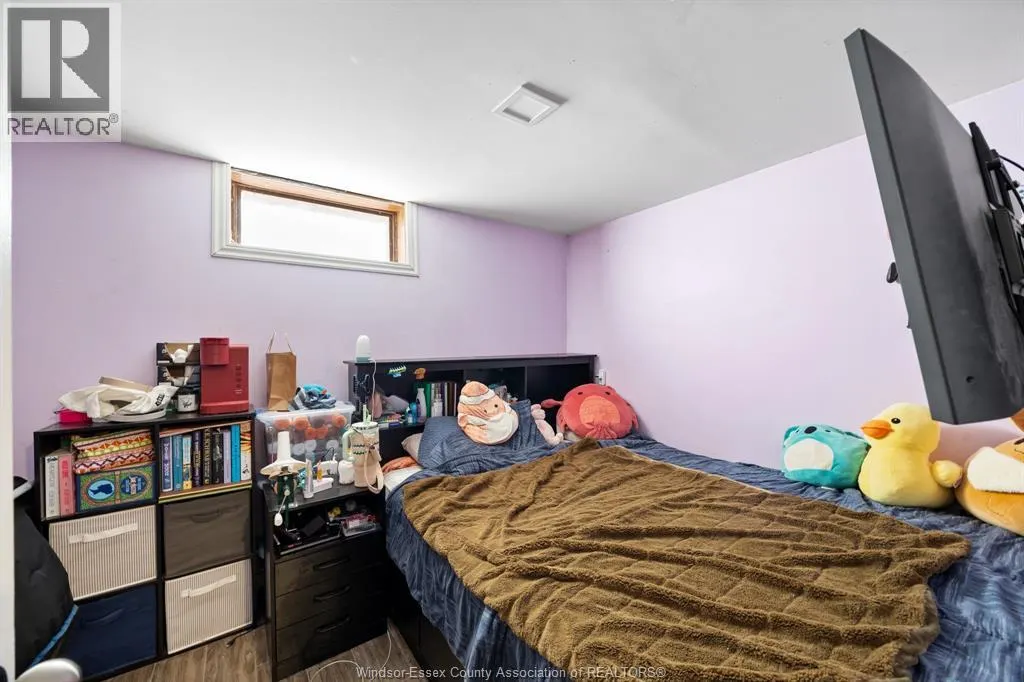 1160 Isabelle PLACE