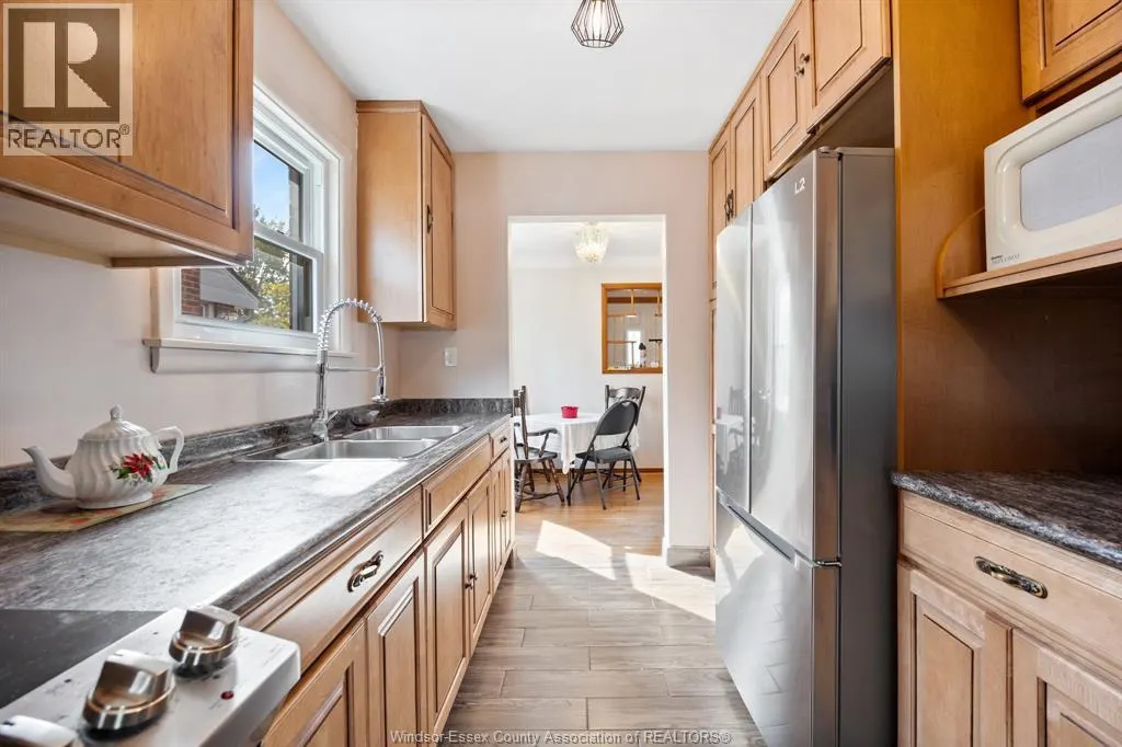 1160 Isabelle PLACE