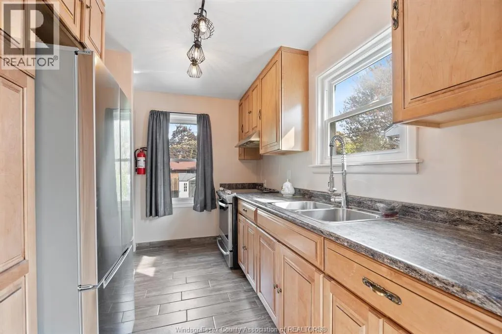 1160 Isabelle PLACE