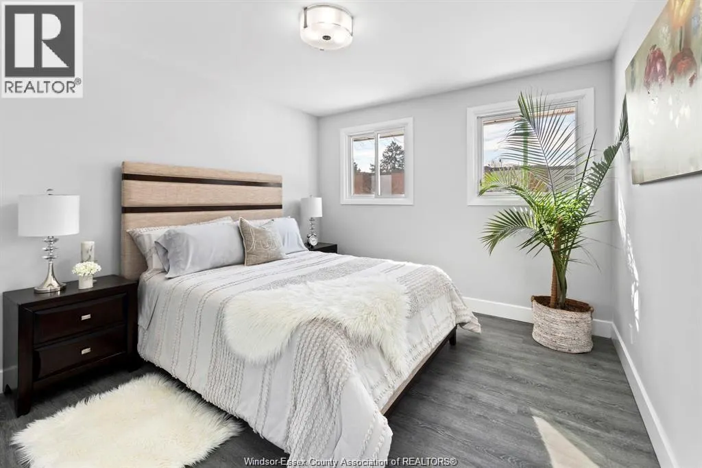 3024 GRANDVIEW