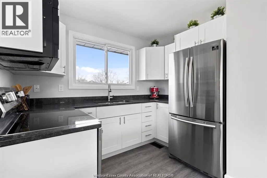 3024 GRANDVIEW