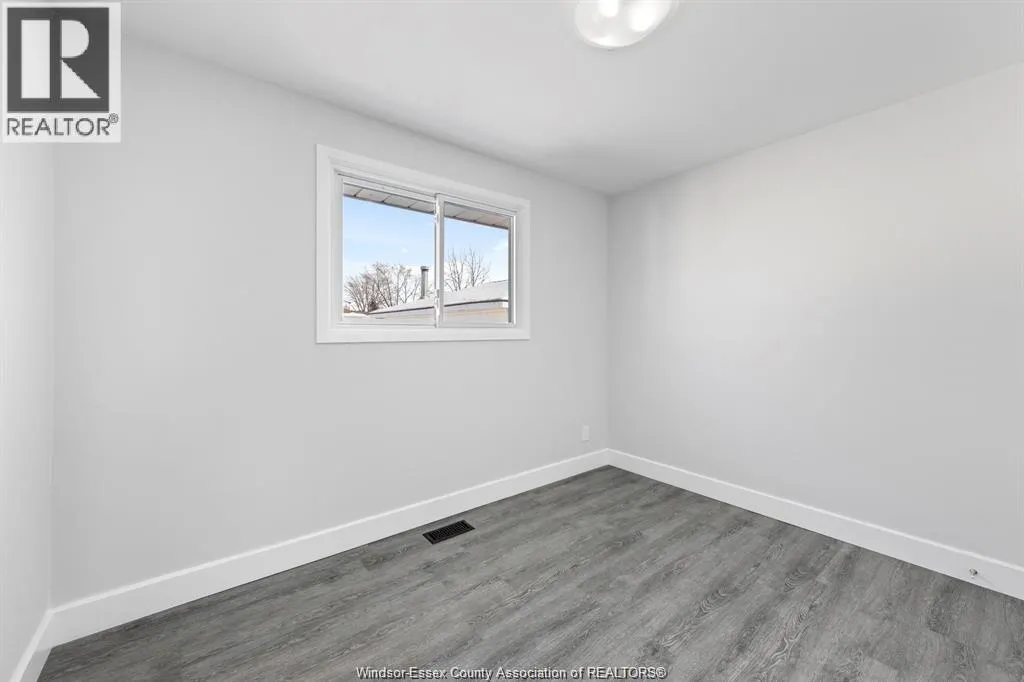 3024 GRANDVIEW
