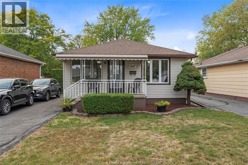 1657 GLENDALE