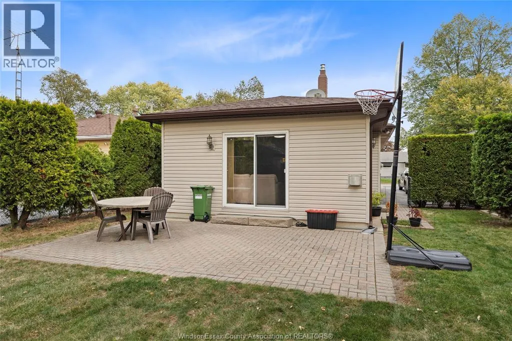 1657 GLENDALE