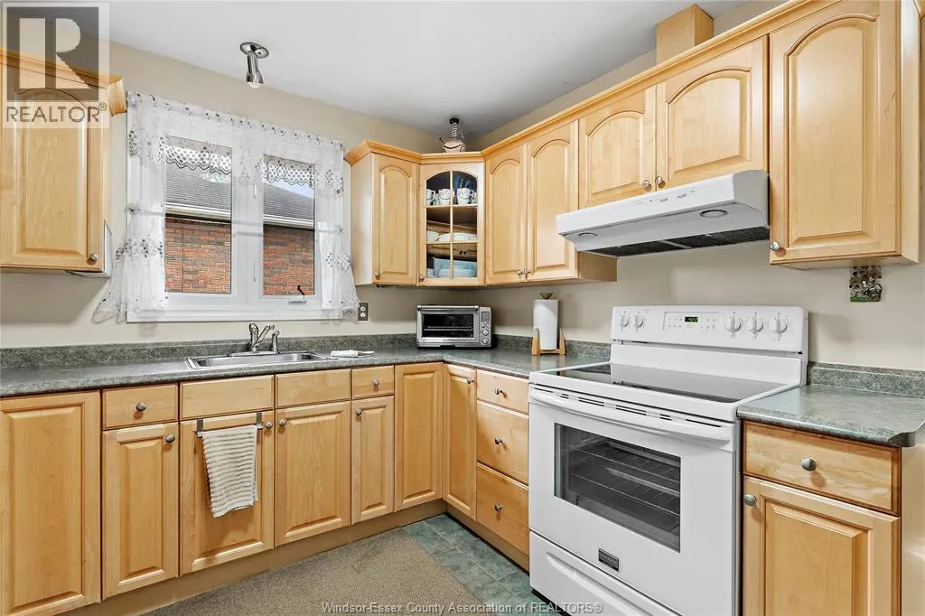 1657 GLENDALE