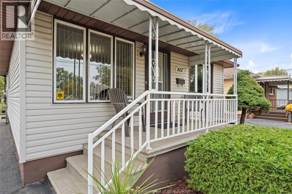 1657 GLENDALE