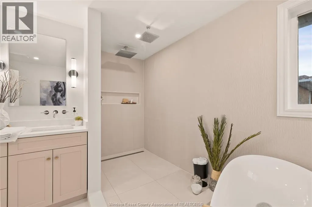 3522 WHITESIDE DRIVE