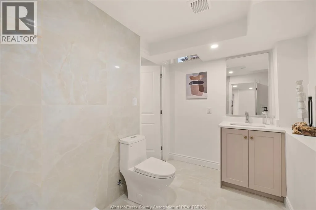 3522 WHITESIDE DRIVE