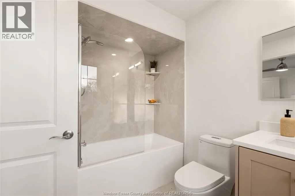 3522 WHITESIDE DRIVE