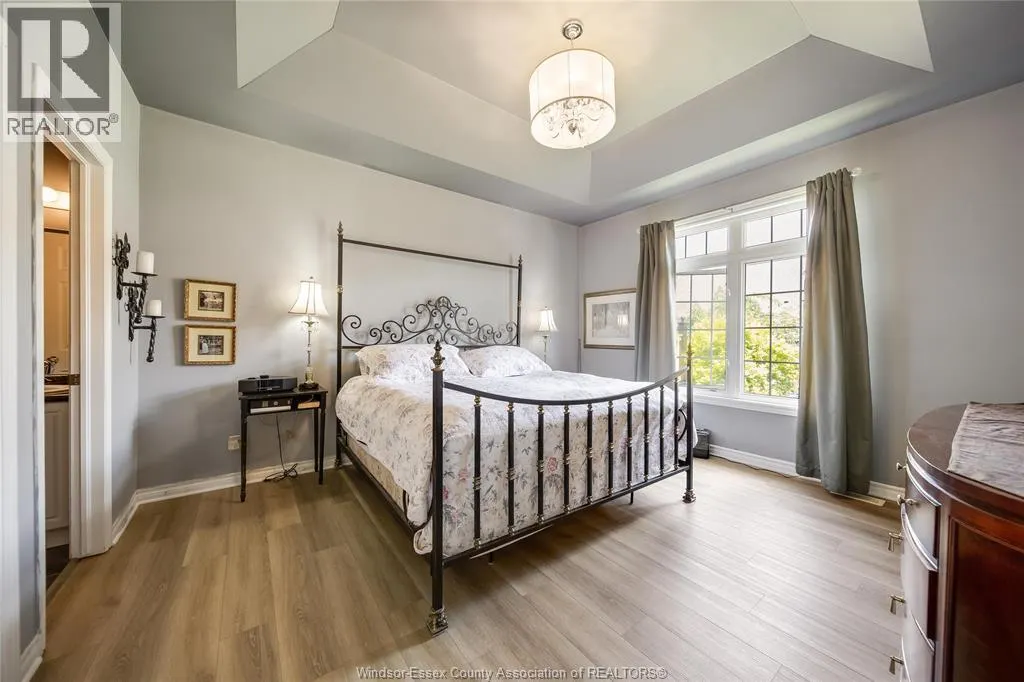 11924 COBBLESTONE CRESCENT