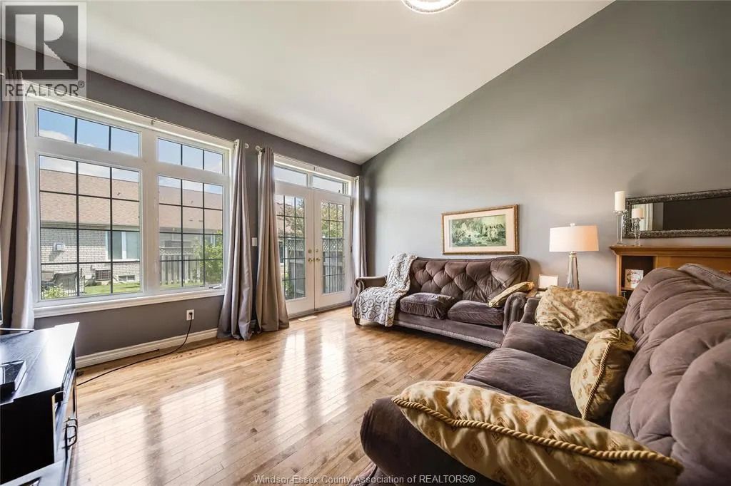 11924 COBBLESTONE CRESCENT