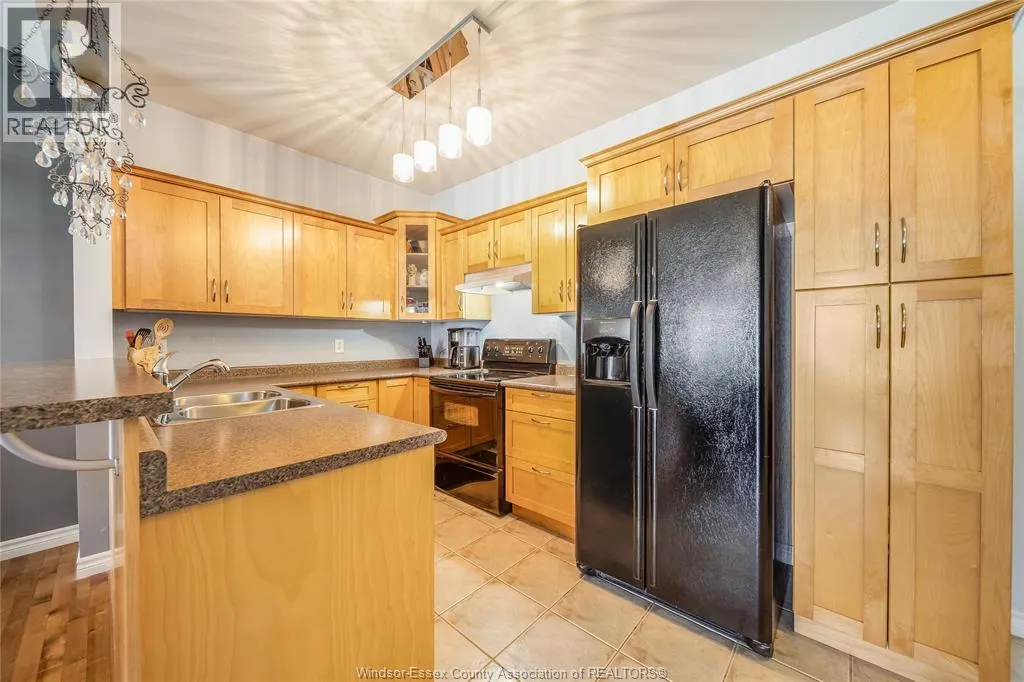 11924 COBBLESTONE CRESCENT