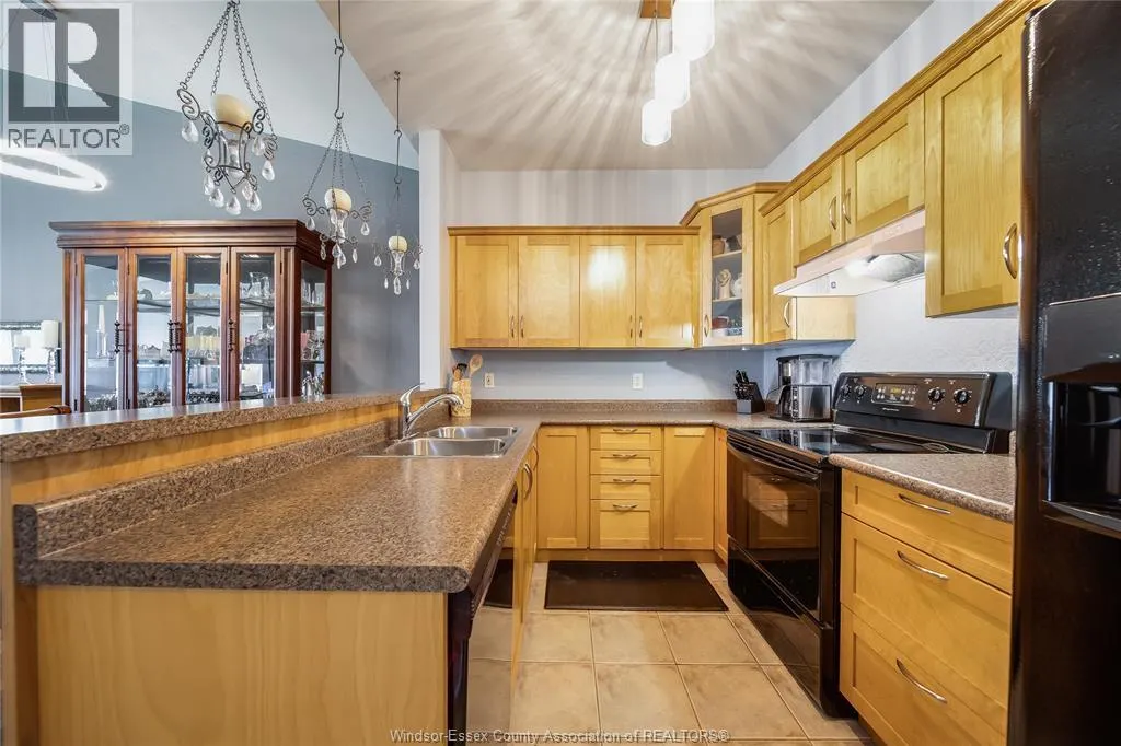 11924 COBBLESTONE CRESCENT