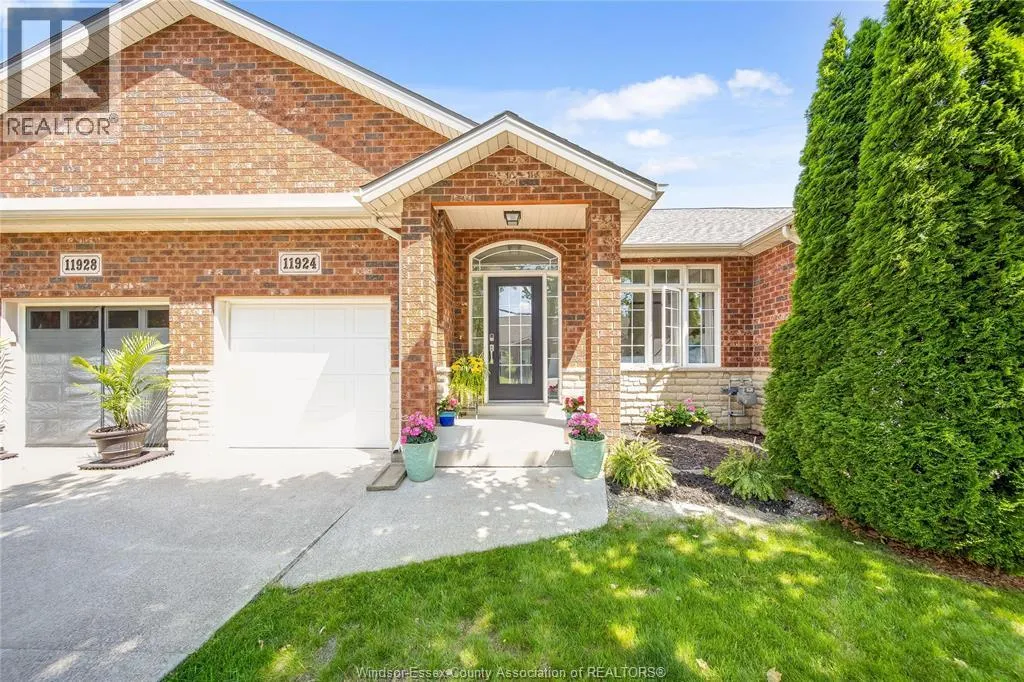 11924 COBBLESTONE CRESCENT