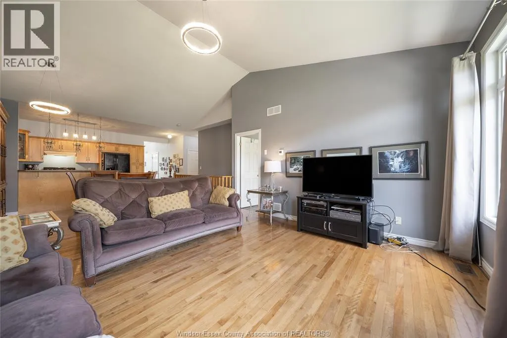 11924 COBBLESTONE CRESCENT