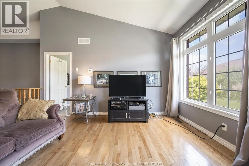 11924 COBBLESTONE CRESCENT