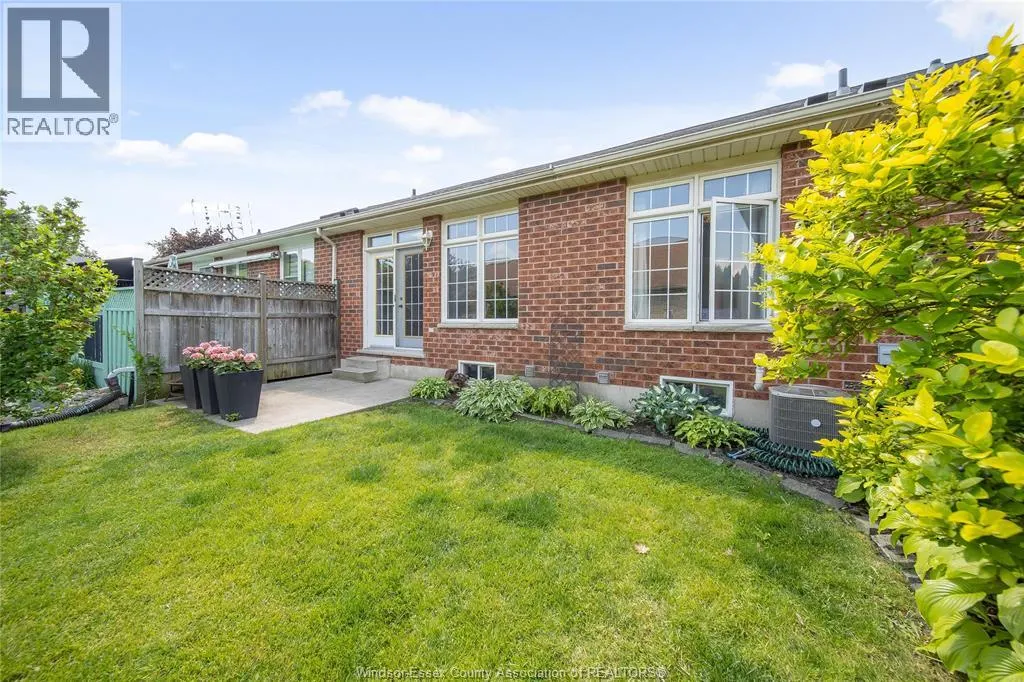 11924 COBBLESTONE CRESCENT