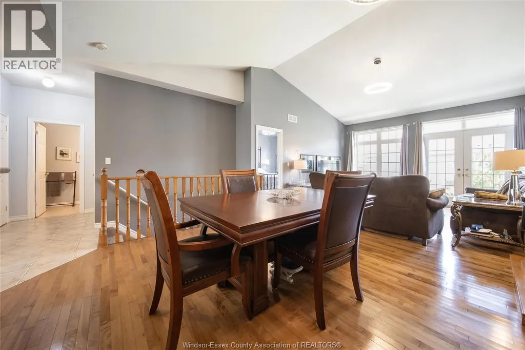 11924 COBBLESTONE CRESCENT