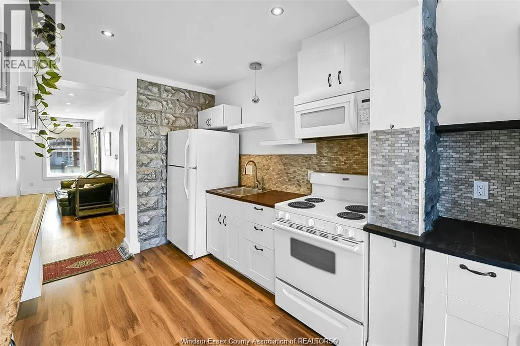 324 PIERRE AVENUE Unit# MAIN