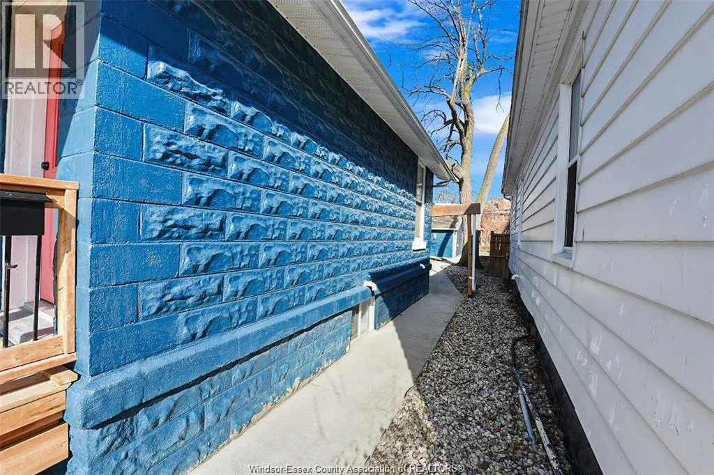 324 PIERRE AVENUE Unit# MAIN