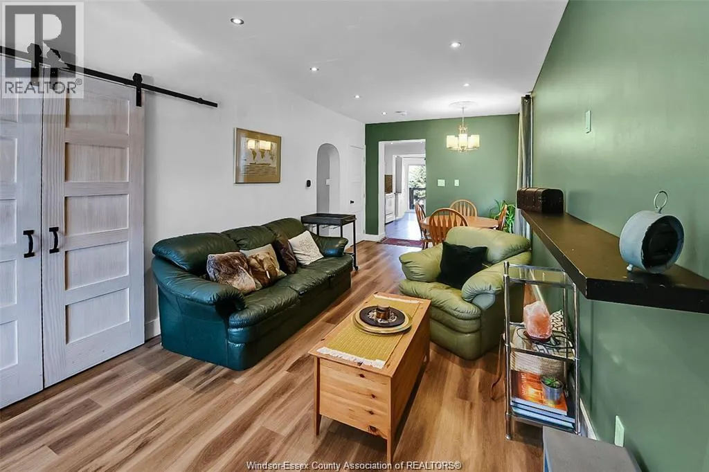 324 PIERRE AVENUE Unit# MAIN